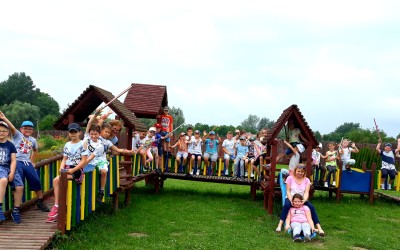 Wycieczka klas II do Dinozekolandii